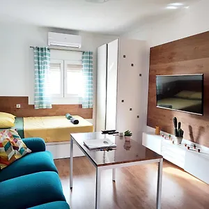  Apartamento Bright And Quiet In